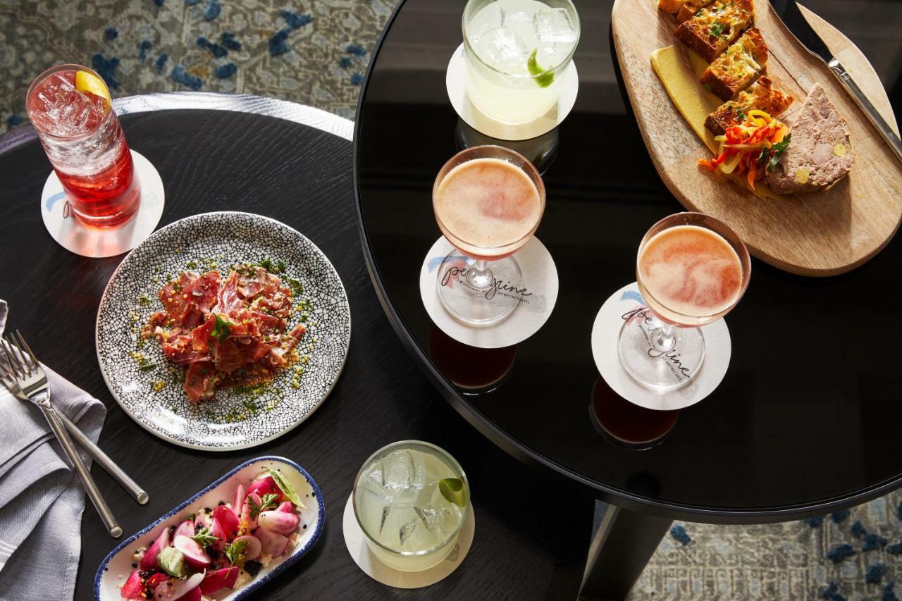The Whitney Hotel Βοστώνη Εξωτερικό φωτογραφία Cocktails at the bar