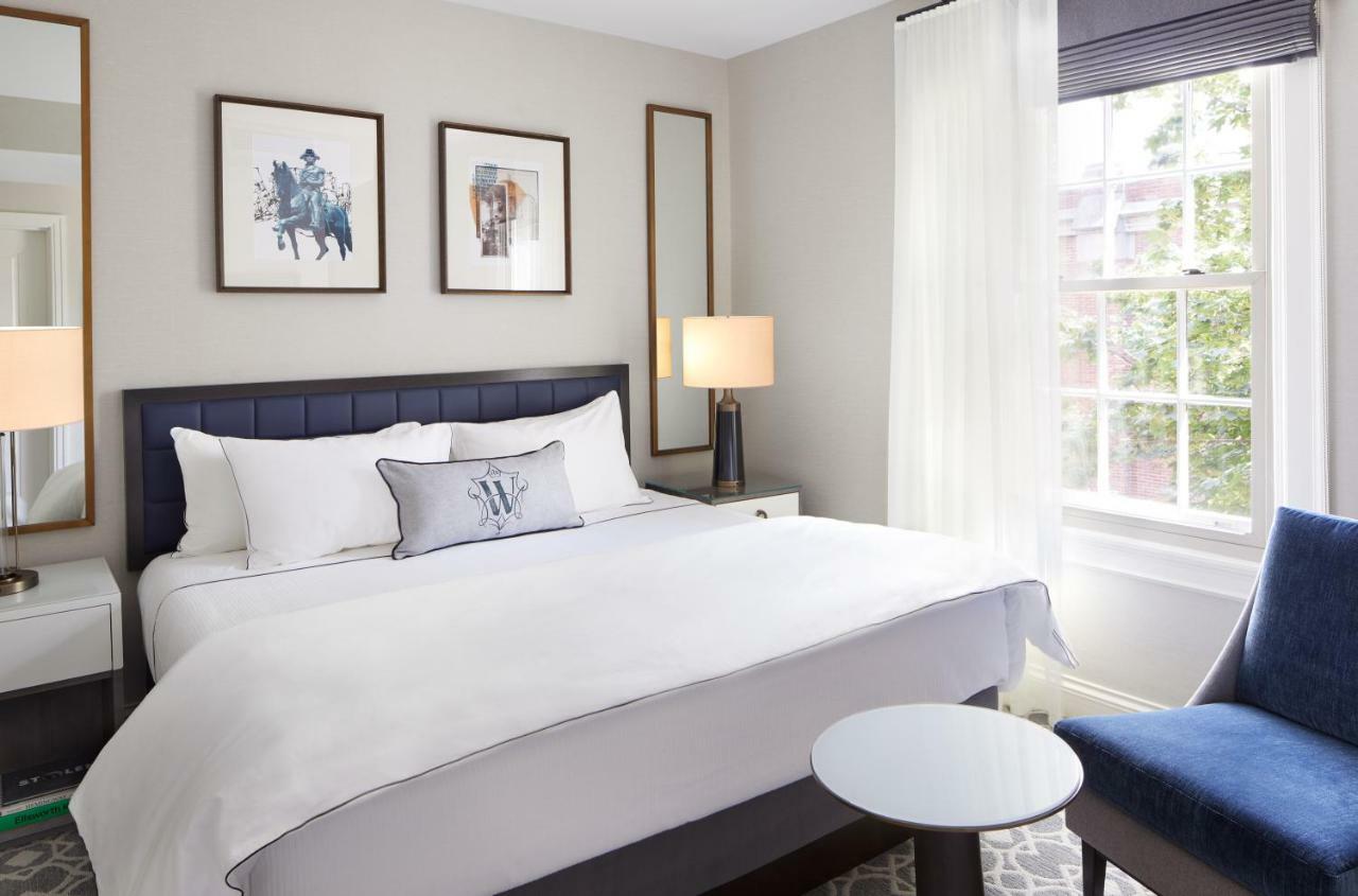 The Whitney Hotel Βοστώνη Εξωτερικό φωτογραφία A bedroom at the Hotel Commonwealth